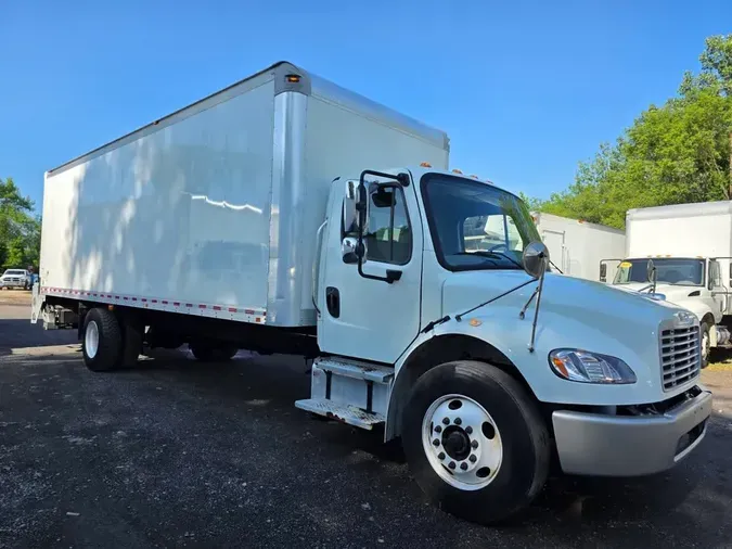 2018 FREIGHTLINER M2 106