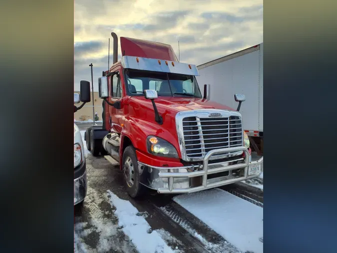 2017 FREIGHTLINER/MERCEDES CASCADIA 125