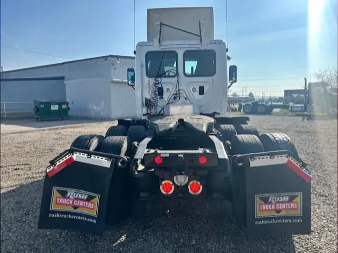 2017 FREIGHTLINER/MERCEDES CASCADIA 125