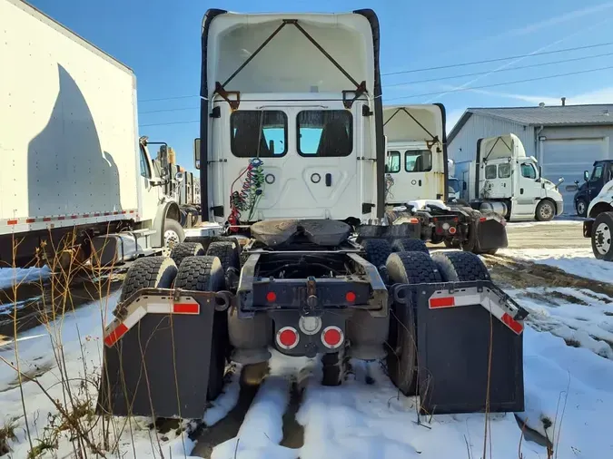 2019 FREIGHTLINER/MERCEDES CASCADIA 125