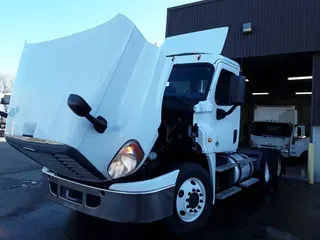 2018 FREIGHTLINER/MERCEDES CASCADIA 125