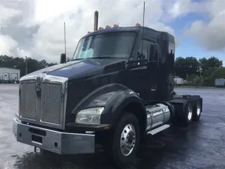 2018 KENWORTH T880