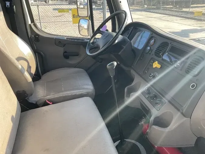 2018 Freightliner M2