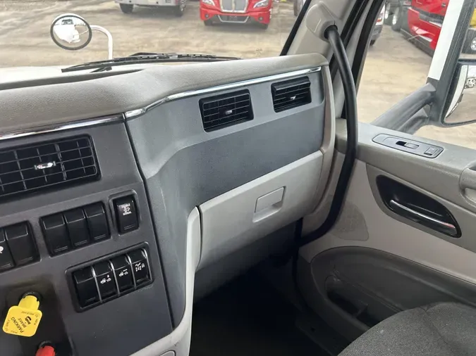 2020 Peterbilt 567