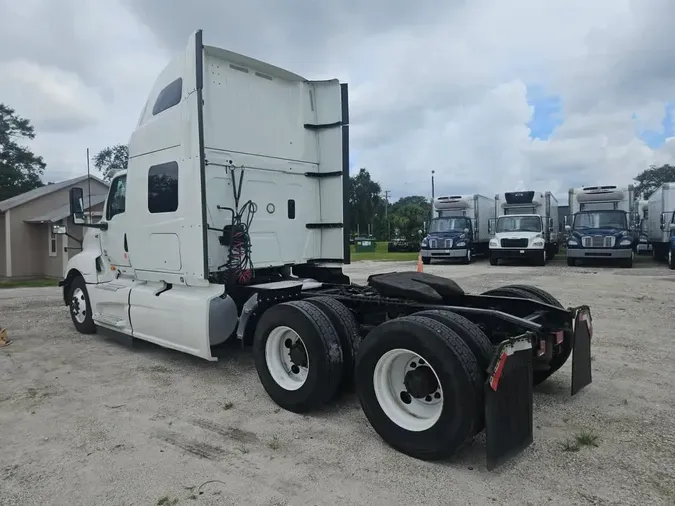 2020 NAVISTAR INTERNATIONAL LT625 SLPR CAB