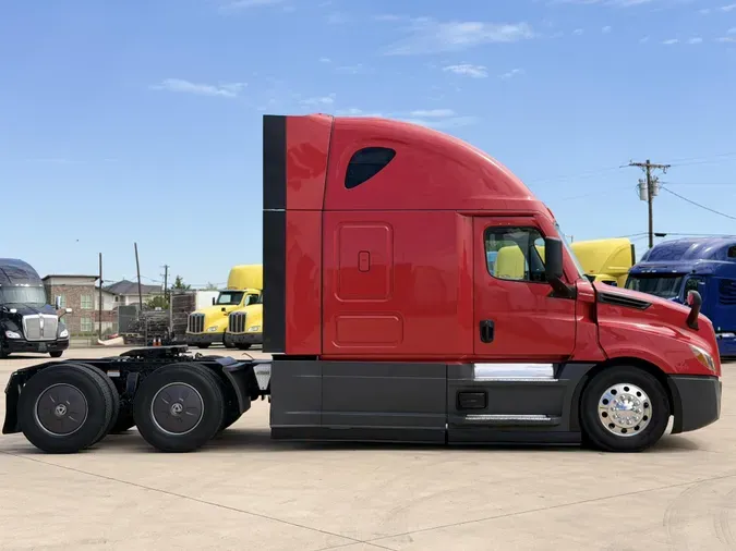 2023 Freightliner Cascadia