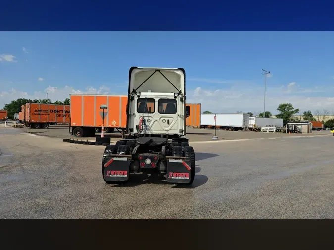 2022 Freightliner Cascadia 126