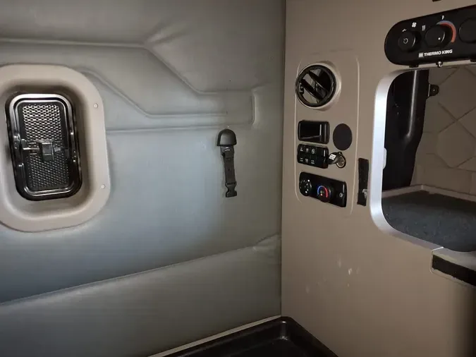 2019 FREIGHTLINER CASCADIA 125