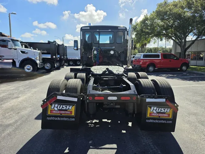 2024 Peterbilt 567