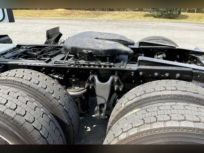 2021 INT LT625 6x4