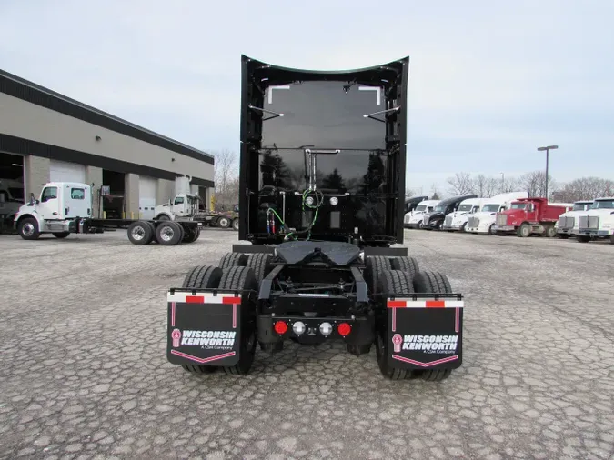 2024 Kenworth T680 Short Hood