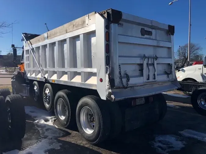 2016 Freightliner 114SD