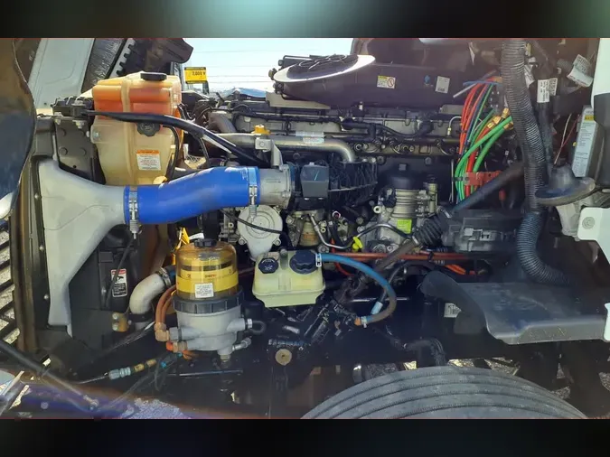 2019 FREIGHTLINER/MERCEDES CASCADIA 125