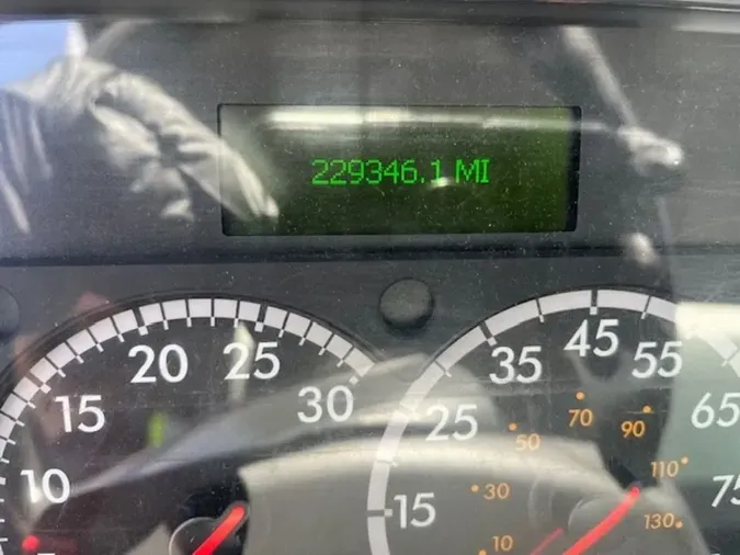 2018 FREIGHTLINER M2 106