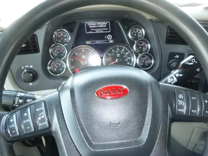 2021 Peterbilt 579