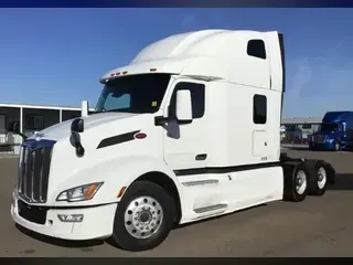 2022 PETERBILT 579