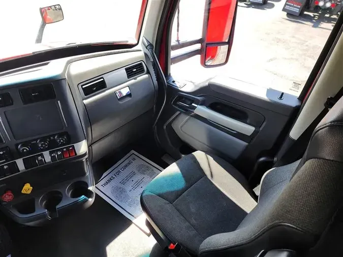 2023 KENWORTH T680