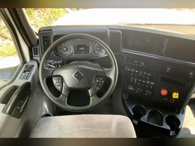 2022 INT LT625 6x4