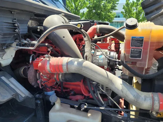 2020 International LT625