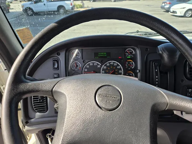 2022 Freightliner Business Class M2 106cd878645f1e04f88ef818d0314897efb