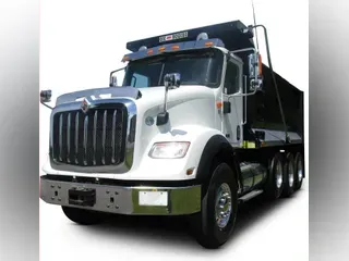 2020 International HX620