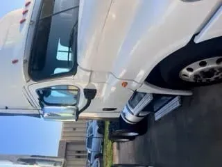 2017 Freightliner CASCADIA 125