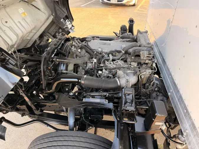 2022 Isuzu NRRcd8dd1277ebd7ba58688b3f41ab6edfa