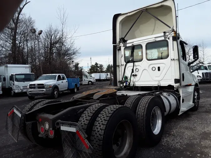 2019 FREIGHTLINER/MERCEDES NEW CASCADIA PX12664