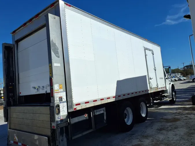 2017 FREIGHTLINER/MERCEDES M2 106