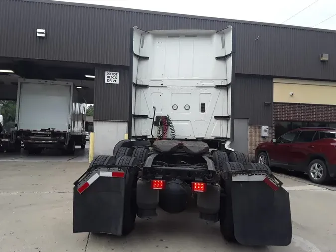 2020 NAVISTAR INTERNATIONAL LT625 SLPR CAB
