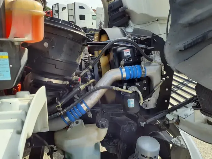 2019 FREIGHTLINER/MERCEDES M2 106