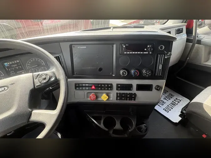 2022 Freightliner Cascadia