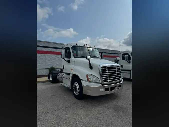 2017 FREIGHTLINER/MERCEDES CASCADIA 125