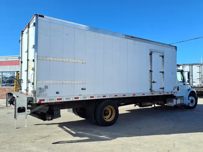 2017 FREIGHTLINER/MERCEDES M2 106