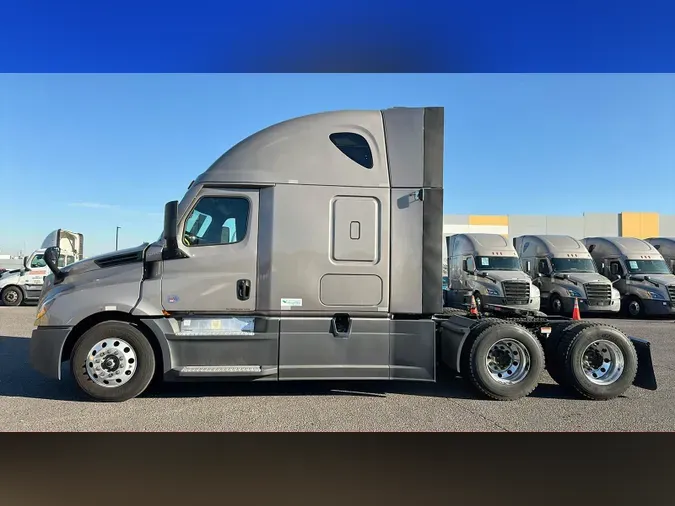 2024 Freightliner Cascadia 126cda2a6790577c8a5215c63b950ea69c1