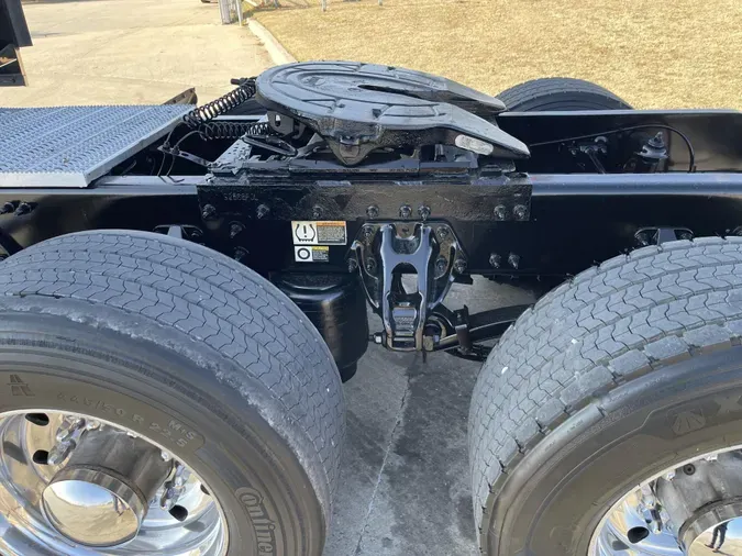 2022 Peterbilt 389cda3908c8fe2eeba1c3e4c6920c66345