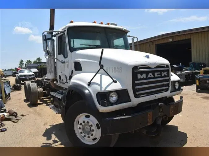 2007 MACK GRANITE CV713