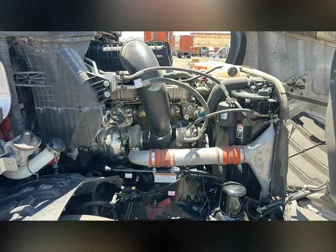 2022 Freightliner Cascadia 126
