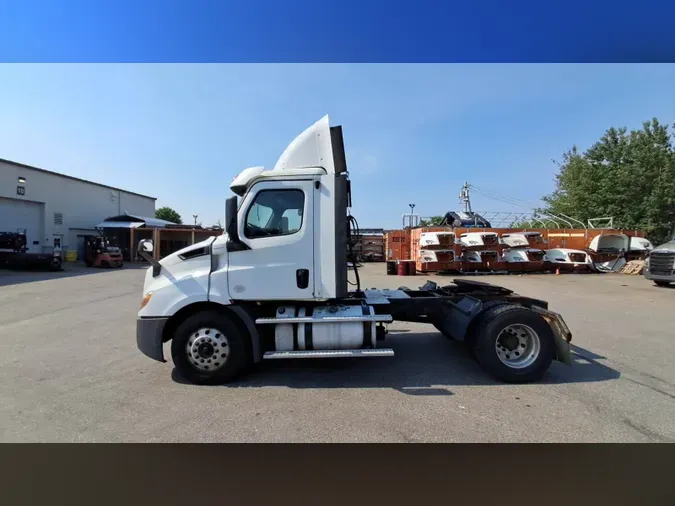 2019 Freightliner Cascadia 126cdb114218c60cc3685c7fcf5041eba80