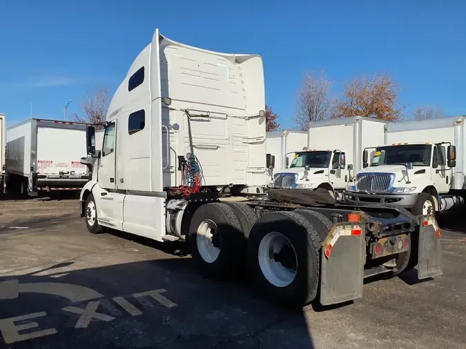 2020 VOLVO VNL64T-760cdb2443dd5f422d58a31eda7c5df1a4b