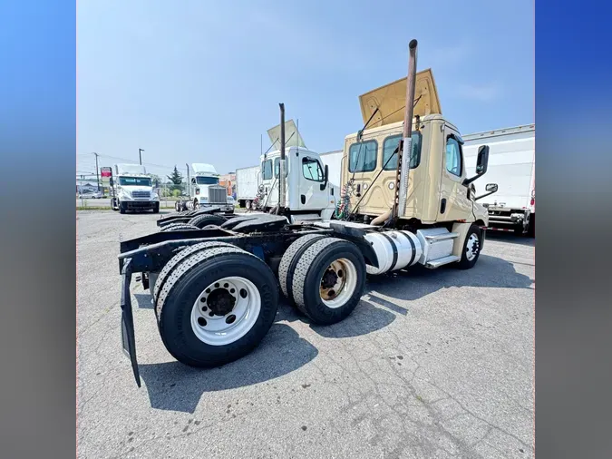 2020 FREIGHTLINER/MERCEDES NEW CASCADIA PX12664