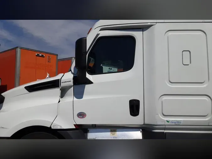 2021 Freightliner Cascadia 126cdb6cadb4d9ebeb1209cab3c670a1714