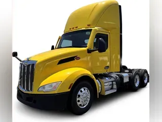 2023 Peterbilt 579