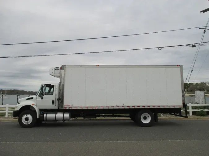 2016 INTERNATIONAL 4300