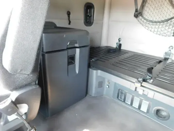 2018 Freightliner New Cascadia 126