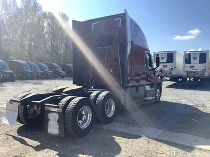 2023 Freightliner Cascadia