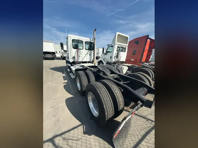 2019 FREIGHTLINER/MERCEDES NEW CASCADIA 116cdc299e4eaecbabea7dc26b7aded1903