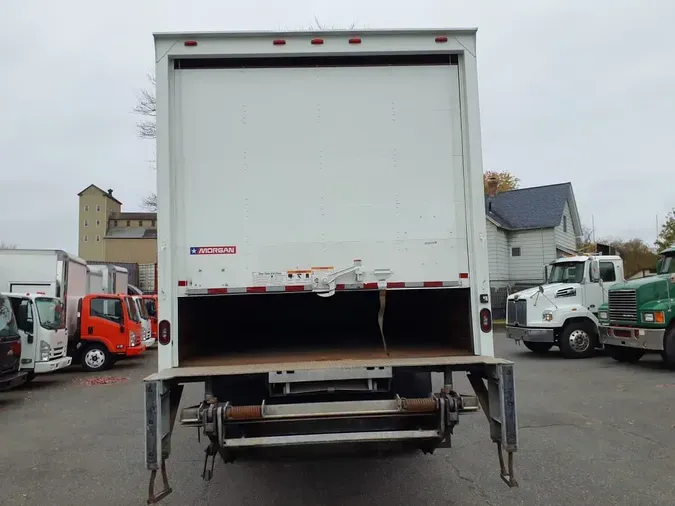 2019 FREIGHTLINER/MERCEDES M2 106