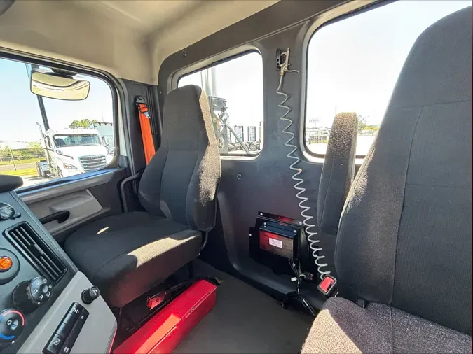 2022 Freightliner Cascadia 126