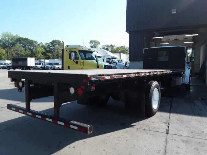 2018 FREIGHTLINER/MERCEDES M2 106